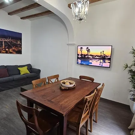 Apartment Romantic In The Center Of